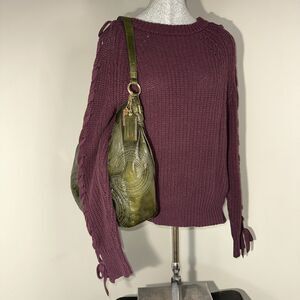 Knit Sweater Women’s 12-14 Burgundy Unique Lacing Shoulder to Wrist Long Sleeve